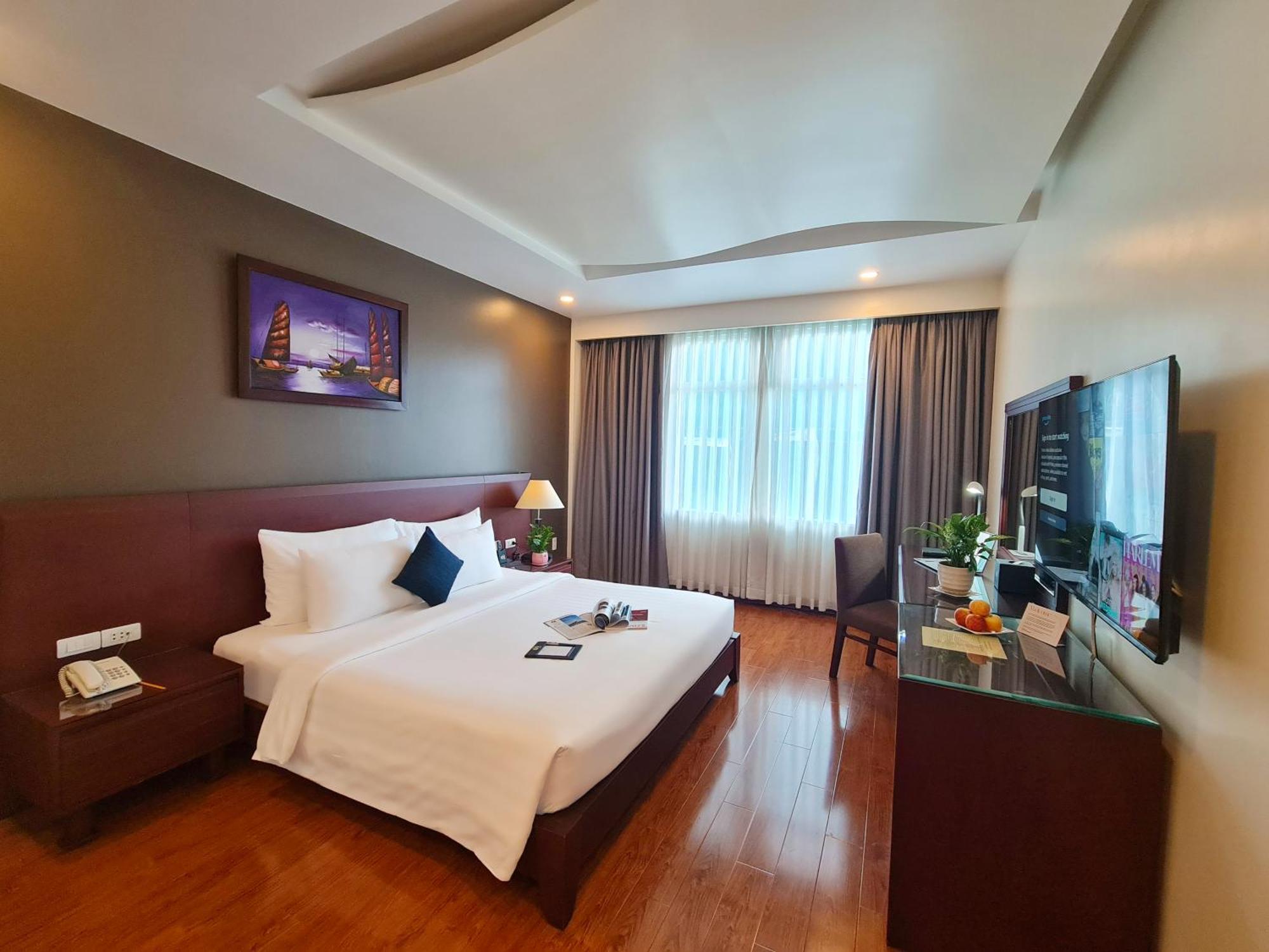 Kin Hotel Thi Sach Ho Chi Minh City Exterior photo
