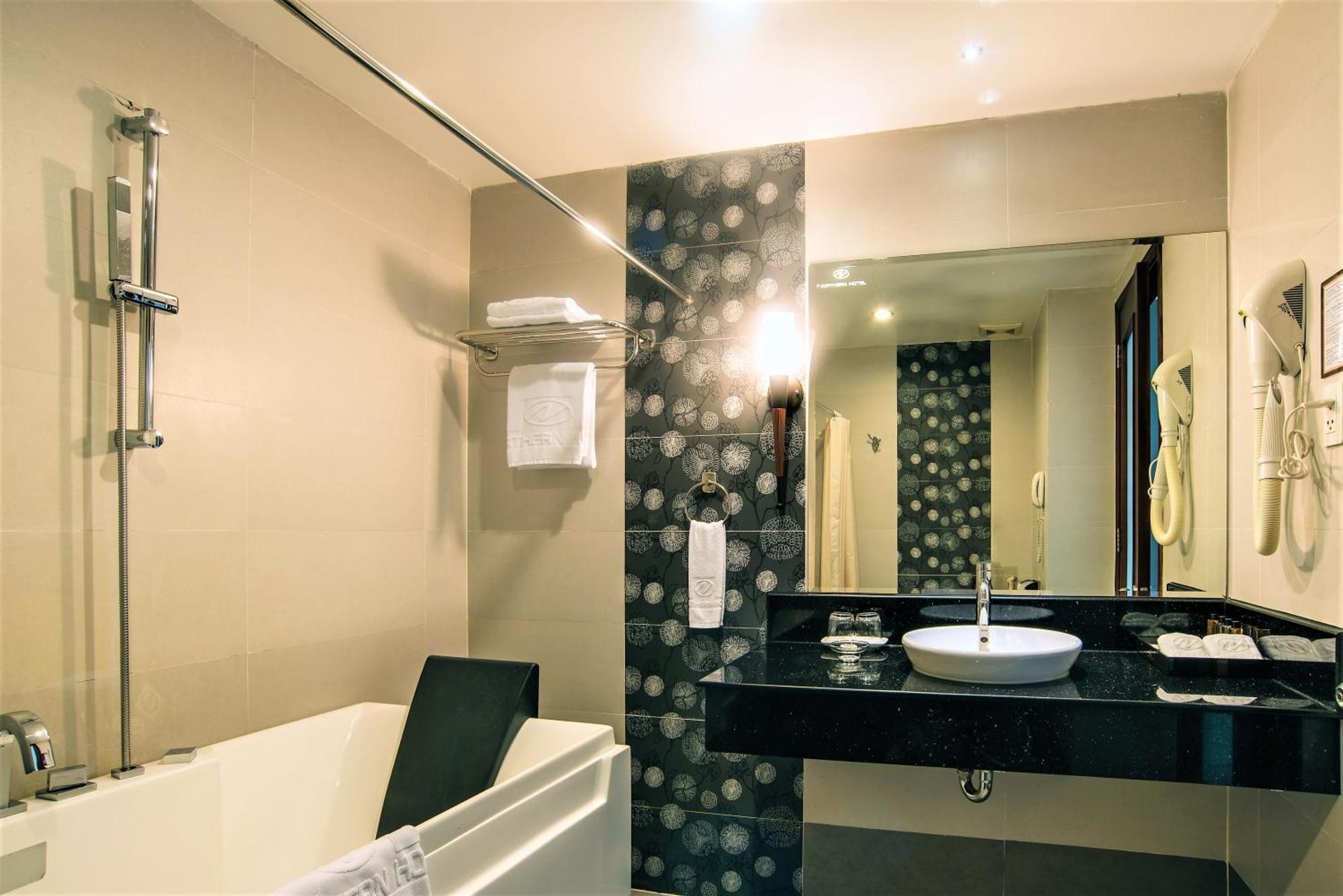 Kin Hotel Thi Sach Ho Chi Minh City Exterior photo