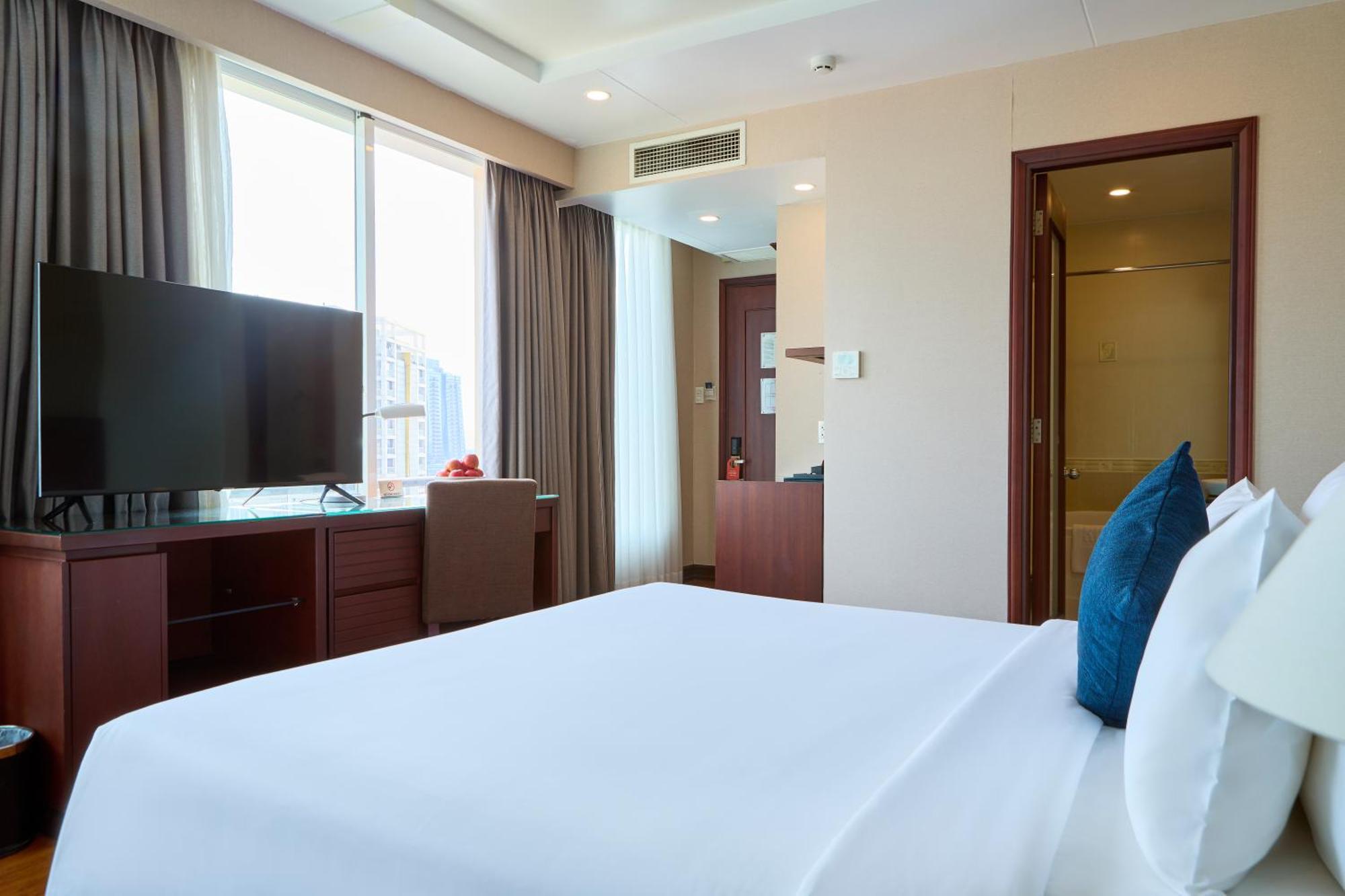 Kin Hotel Thi Sach Ho Chi Minh City Exterior photo